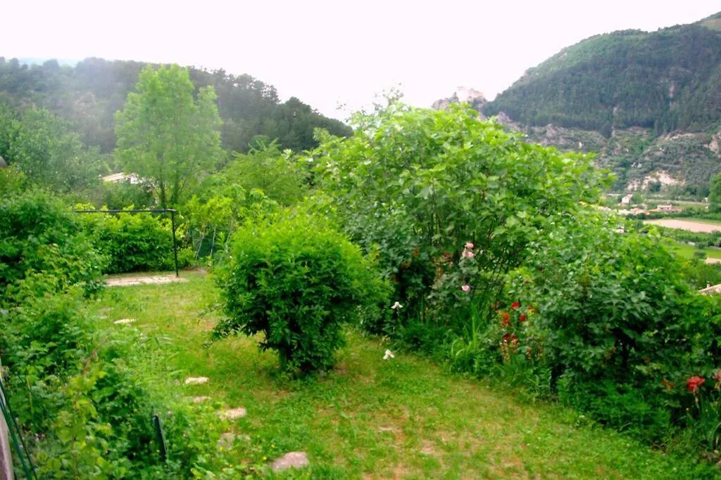 Domyv'Loup Entrevaux France